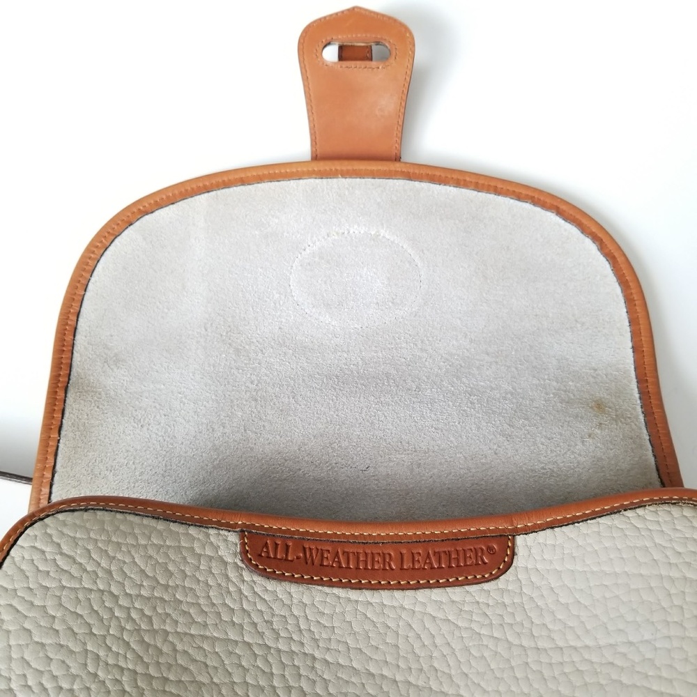 Dooney & Bourkey All Weather Bone Tan Leather Medium Essex Cross Shoulder Bag - Picture 8 of 16